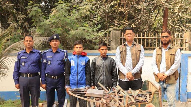 মদ খাইয়ে চালককে হত্যার পর অটোরিকশা ছিনতাই, গ্রেফতার ৪