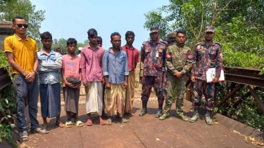 আরাকান আর্মি হাতে আটক ৬ জেলে দেশে ফিরলেন