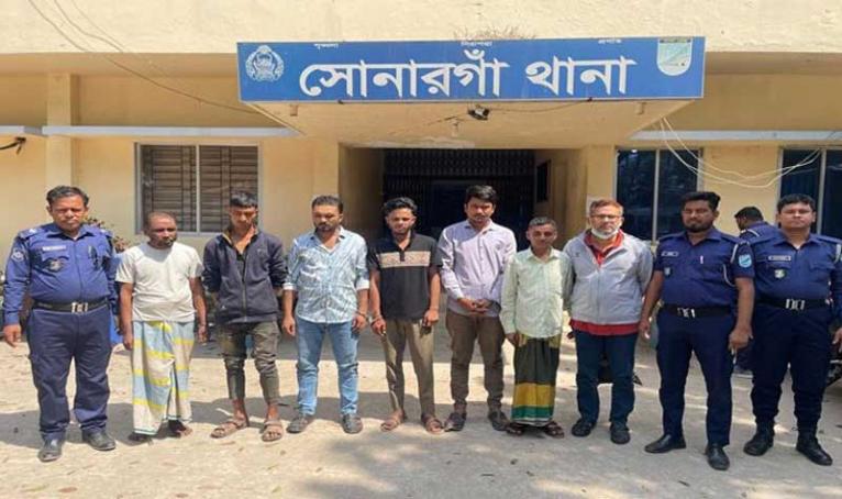 না.গঞ্জে ‘অপারেশন ডেভিল হান্ট’ অভিযান: আ.লীগ নেতাসহ ৪৭ জন গ্রেপ্তার