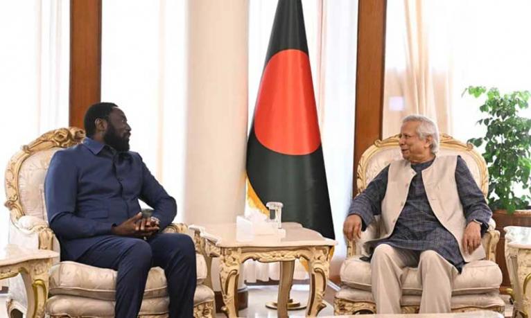 প্রধান উপদেষ্টার সঙ্গে গাম্বিয়ার পররাষ্ট্রমন্ত্রীর সাক্ষাৎ: মিয়ানমারের বিরুদ্ধে গণহত্যা মামলা নিয়ে আলোচনা
