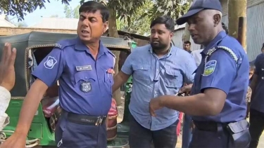 জামালপুরে ভুয়া ডিসি আটক