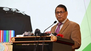 অপরাধী পুলিশ সদস্যদের বিচার করে বাহিনীর গৌরব ফেরানো হবে: আইজিপি