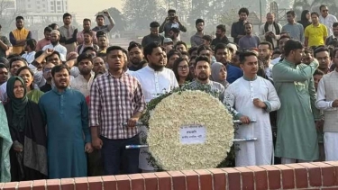 জাতীয় স্মৃতিসৌধে শ্রদ্ধা নিবেদন করে এনসিপির রাজনৈতিক যাত্রা শুরু