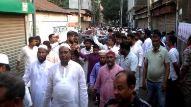বাবার কবরের পাশেই শায়িত হলো রিপন