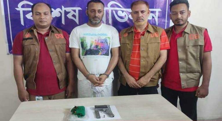 সাভারে বিদেশি অস্ত্রসহ গ্রেপ্তার ১
