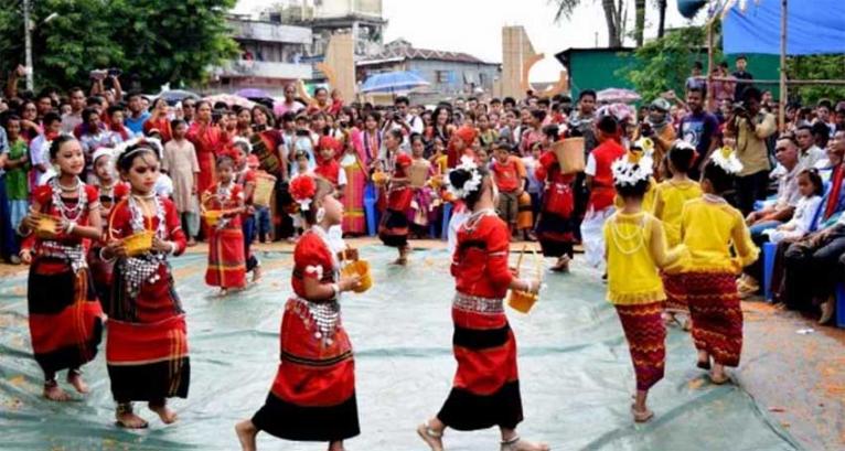 খাগড়াছড়িতে চলছে ১৫ দিনব্যাপী বৈসাবি মেলা