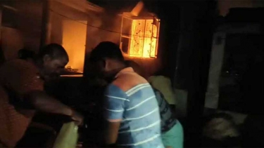 পশ্চিমবঙ্গে আতশবাজির কারখানায় বিস্ফোরণে ৪ শিশুসহ ৭ জনের মৃত্যু