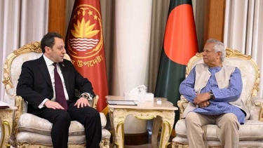 আজারবাইজানের সঙ্গে কানেক্টিভিটি বাড়াতে সম্মত প্রধান উপদেষ্টা