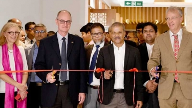 লিগ্যাল এইড মেলা উদ্বোধন করেছেন আইন উপদেষ্টা