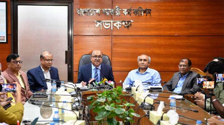 বিসিএস পরীক্ষার জট নিরসন করার পরিকল্পনা রয়েছে : পিএসসি চেয়ারম্যান