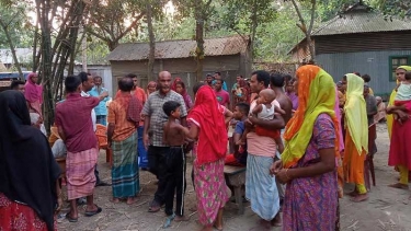 জামালপুরে বিএনপি নেতার তান্ডবে এক অসহায় পরিবার ঘরছাড়া