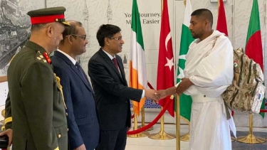সৌদি আরবে পৌঁছেছে বাংলাদেশের প্রথম হজ ফ্লাইট
