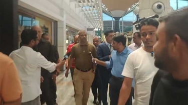 শ্রমবাজার নিয়ে আলোচনা করতে মালয়েশিয়ায় আসিফ নজরুল