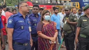 সোনারগাঁয়ে ঢাকা-চট্টগ্রাম মহাসড়কে অবৈধ স্থাপনা উচ্ছেদ