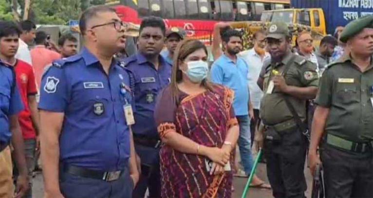 সোনারগাঁয়ে ঢাকা-চট্টগ্রাম মহাসড়কে অবৈধ স্থাপনা উচ্ছেদ