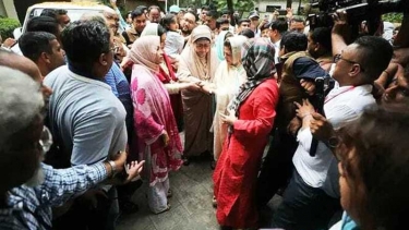 দেশে ফিরেছেন খালেদা জিয়া, বিএনপিতে উচ্ছ্বাস