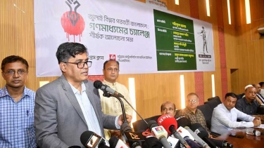 আ.লীগের সহায়তায় ভারতীয় মিডিয়া ভয়ংকর অপতথ্য ছড়াচ্ছে : শফিকুল আলম