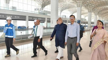 শাহজালাল বিমানবন্দরের তৃতীয় টার্মিনালের অগ্রগতি পরিদর্শন তিন উপদেষ্টার