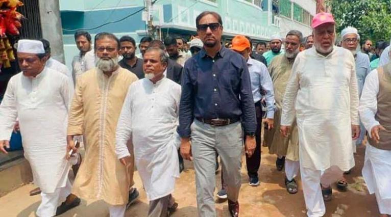 জলাবদ্ধতা নিরসনে নাগরিক সংগঠনগুলোকেও এগিয়ে আসতে হবে : উপদেষ্টা ফাওজুল কবির