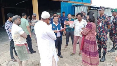 সাতক্ষীরায় ৩ হাজার বস্তা ভেজাল মৎস্য খাবার জব্দ
