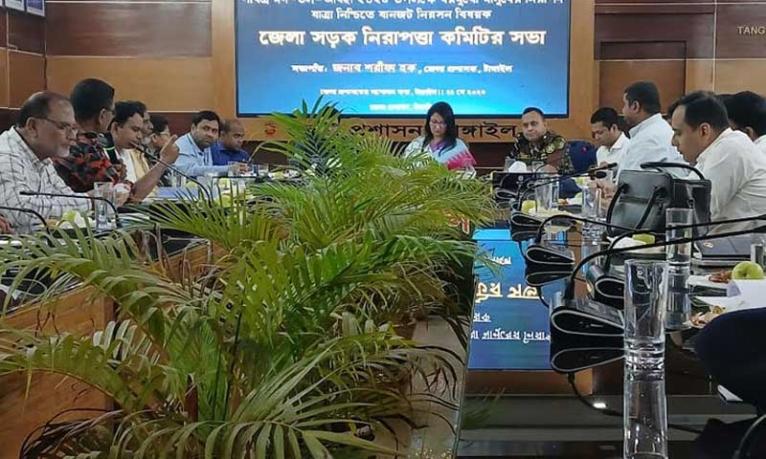 ঈদে ঢাকা-টাঙ্গাইল মহাসড়ক নিরাপদ রাখতে ১৭ টি পদক্ষেপ নেওয়ার সিদ্ধান্ত