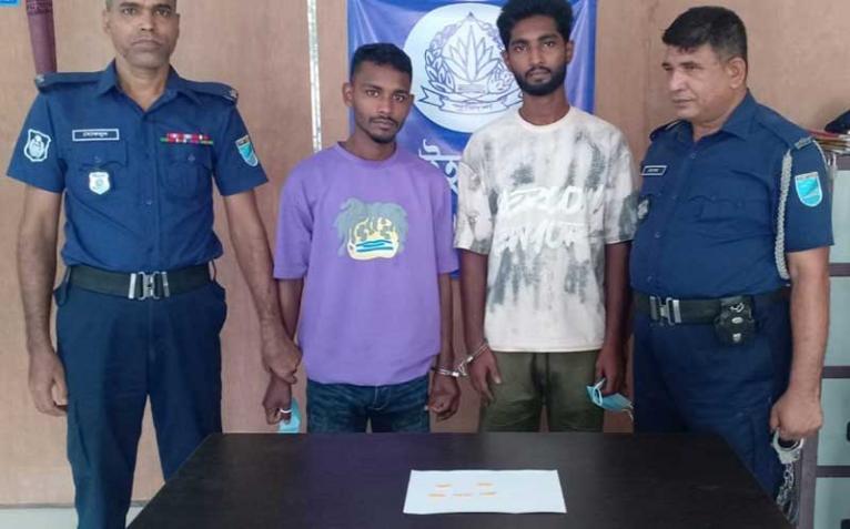 আড়াইহাজারে ছাত্রদল নেতা রাহুল ইয়াবাসহ গ্রেপ্তার