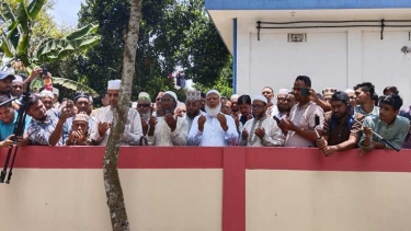 কুলাউড়ায় হত্যার শিকার আনজুমের বাড়িতে জামায়াতের আমির