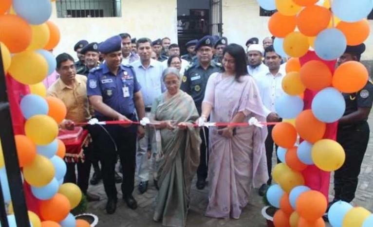 বিষাক্ত কীটনাশক বন্ধ করতে প্রয়োজনে রাস্তায় নামব : মৎস্য ও প্রাণীসম্পদ উপদেষ্টা