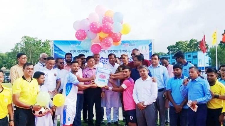 নীলফামারীতে জেলা প্রশাসক ফুটবল টুর্নামেন্ট শুরু