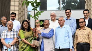 পরিবেশ সুরক্ষায় প্লাস্টিক বর্জনের আহ্বান প্রধান উপদেষ্টার