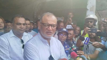 চামড়া শিল্পে নৈরাজ্য সিন্ডিকেট ভাঙতে সরকার কাজ করছে: বাণিজ্য উপদেষ্টা