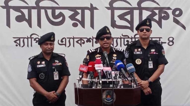 পশুর হাটে চাঁদাবাজি করলে কঠোর ব্যবস্থা