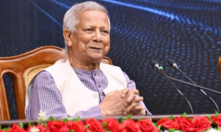 রাজনীতির ঊর্ধ্বে থেকে এসএসএফকে কাজ করতে হবে : প্রধান উপদেষ্টা