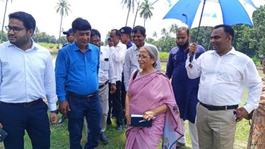 দেশীয় মাছের তীব্র সংকট দেখা দিয়েছে : উপদেষ্টা ফরিদা আখতার