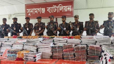 সুনামগঞ্জে শাড়িসহ ২ কোটি টাকার ভারতীয় পণ্য জব্দ