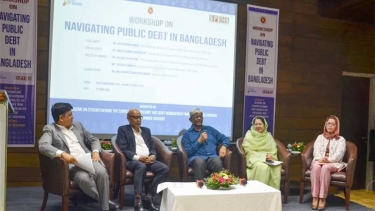 অপ্রয়োজনীয় প্রকল্প অনুমোদন থেকে বিরত থাকার আহ্বান সালেহউদ্দিন আহমেদের
