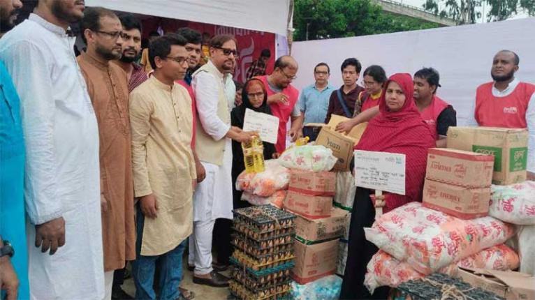 কোরবানির উৎসবে মেতেছে চট্টগ্রাম নগরীর পথশিশু ও ছিন্নমূল মানুষ