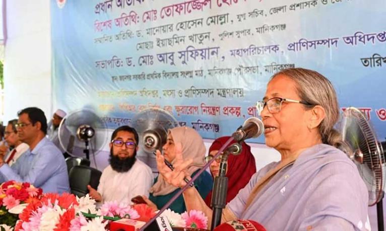 গবাদি পশুর রোগ প্রতিরোধে ভ্যাকসিন নিশ্চিত করতে হবে: প্রাণিসম্পদ উপদেষ্টা