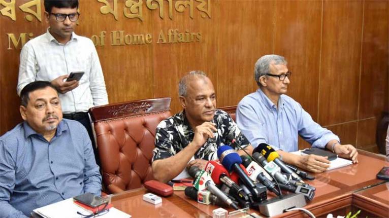 নির্বাচন ঘিরে পুলিশকে প্রশিক্ষণ দেয়া হচ্ছে: স্বরাষ্ট্র উপদেষ্টা