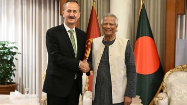 অধ্যাপক ইউনূসের সঙ্গে তুরস্কের প্রতিরক্ষা শিল্প সংস্থার প্রধানের সাক্ষাৎ