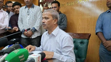 নির্বাচনের ঘোষণা কিছুদিনের মধ্যেই শুনবেন : আইন উপদেষ্টা