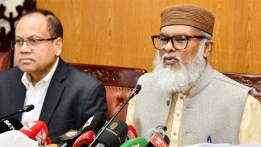 বেঁচে যাওয়া ৮ কোটি টাকা ফেরত পাবেন ৪৯৭৮ হাজি: ধর্ম উপদেষ্টা