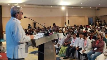 প্রকৃত অপরাধীদের বের করে শান্তির ব্যবস্থা করুন : মির্জা ফখরুল