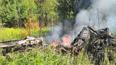 রাশিয়ায় যাত্রীবাহী বিমান বিধ্বস্ত, বেঁচে নেই কেউ