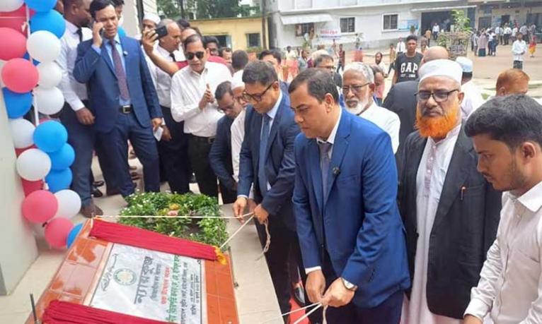 পঞ্চগড় আদালত প্রাঙ্গণে বিশ্রামাগার ‘ন্যায়কুঞ্জ’ উদ্বোধন