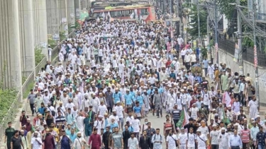 সোহরাওয়ার্দীতে জড়ো হচ্ছেন জামায়াতের নেতাকর্মীরা