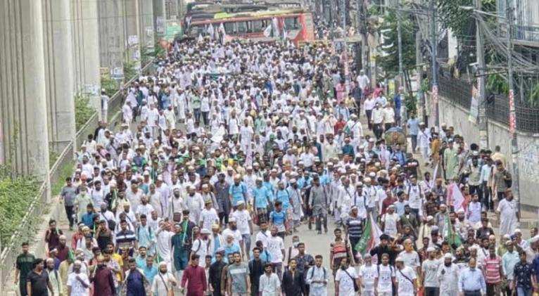 সোহরাওয়ার্দীতে জড়ো হচ্ছেন জামায়াতের নেতাকর্মীরা