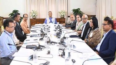 প্রাথমিকে প্রধান শিক্ষকের শূন্য পদে দ্রুত নিয়োগের নির্দেশ প্রধান উপদেষ্টার
