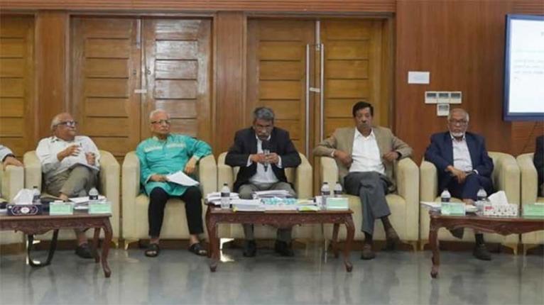 দলীয় প্রধান প্রধানমন্ত্রী হতে পারবেন না, রাজনৈতিক দলকে জানাল কমিশন