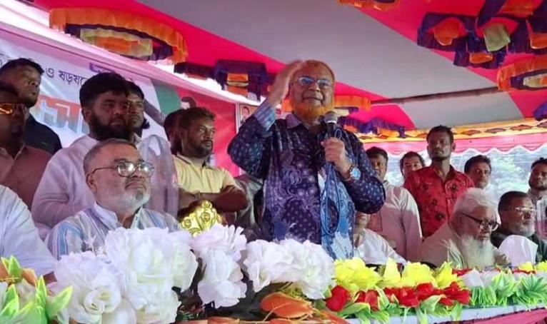 তারা স্বপ্ন দেখছে বিএনপিকে হটিয়ে ক্ষমতায় যাওয়া: গিয়াসউদ্দিন